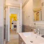 Guesthost - Comentina Railway Functional Flat * Άστι