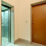 Guesthost - Comentina Railway Functional Flat Διαμέρισμα *