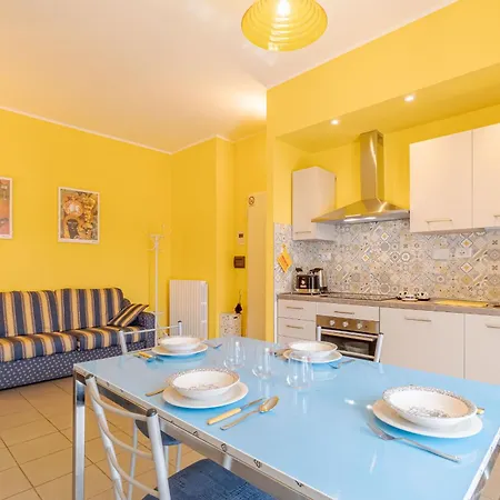 Lejlighed Comentina Railway Functional Flat Asti